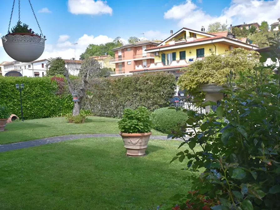 Immagine 11 di Villa in vendita  in Via Abbadia a Monterubbiano