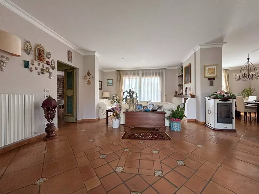 Immagine 13 di Villa in vendita  in Via Abbadia a Monterubbiano