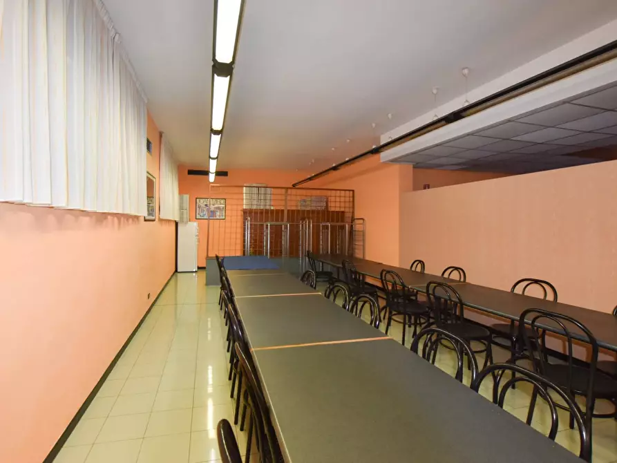 Immagine 15 di Attività commerciale in vendita  in Via Aldo Moro a Comunanza