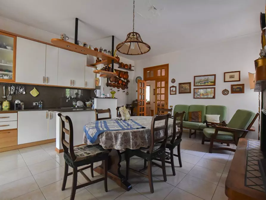 Immagine 43 di Villa in vendita  in Via Rampi a Force