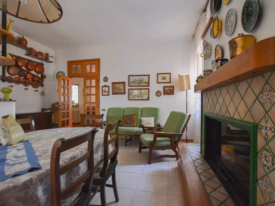 Immagine 44 di Villa in vendita  in Via Rampi a Force