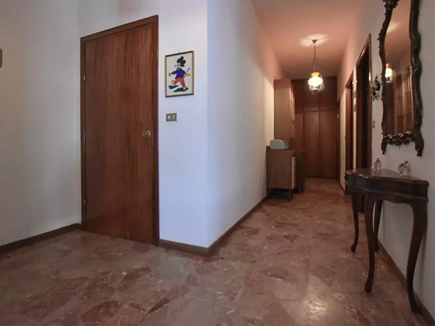 Immagine 11 di Appartamento in vendita  in Via Giovanni XXIII 5 a Porto San Giorgio