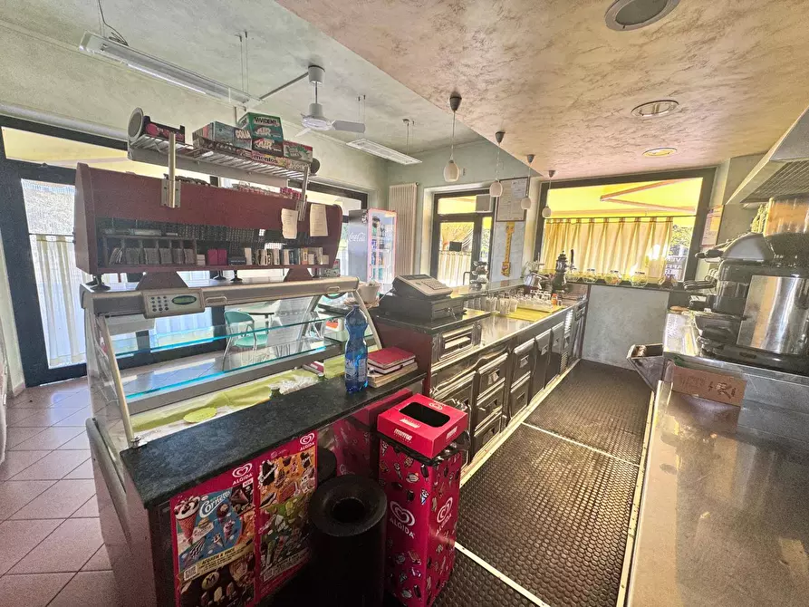 Immagine 1 di Locale commerciale in affitto  in Via Aso 26 a Ortezzano