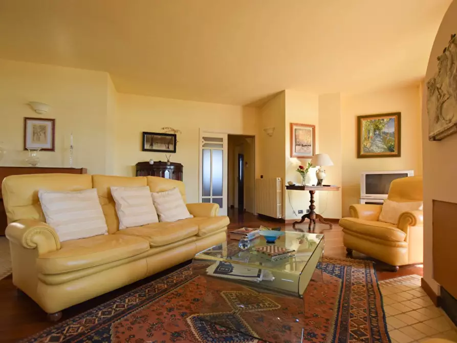 Immagine 12 di Appartamento in vendita  in Villa Rustici a Amandola