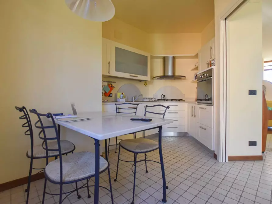 Immagine 30 di Appartamento in vendita  in Villa Rustici a Amandola