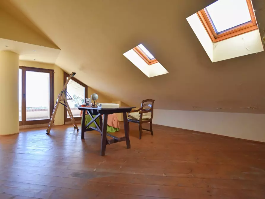 Immagine 45 di Appartamento in vendita  in Villa Rustici a Amandola