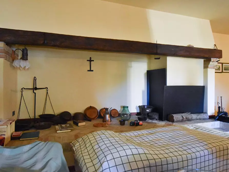 Immagine 60 di Appartamento in vendita  in Villa Rustici a Amandola