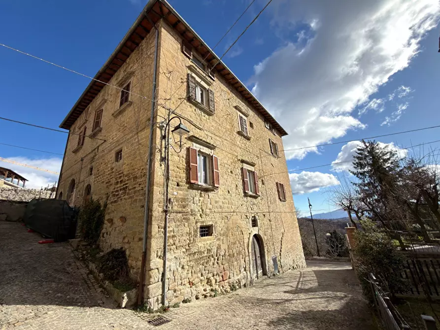 Immagine 2 di Appartamento in vendita  in Via dei Garulli 9 a Montemonaco