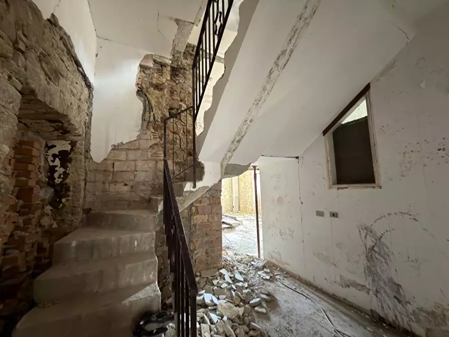 Immagine 10 di Appartamento in vendita  in Via dei Garulli 9 a Montemonaco