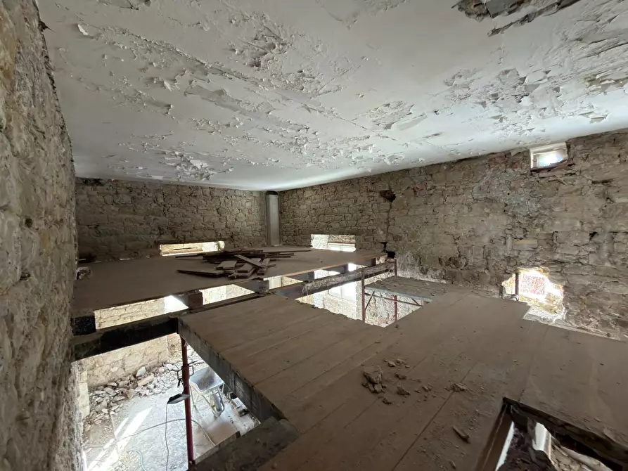 Immagine 11 di Appartamento in vendita  in Via dei Garulli 9 a Montemonaco