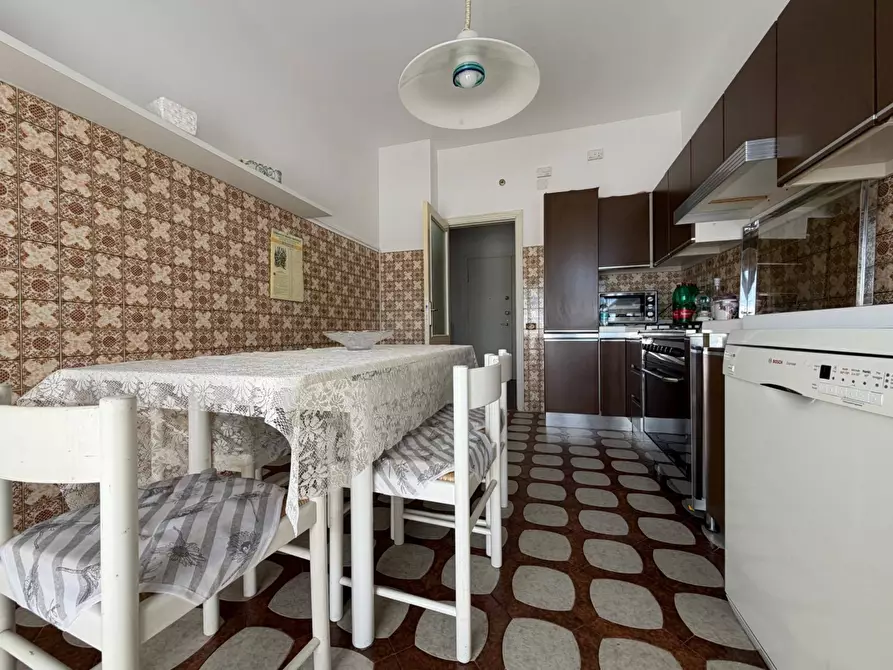 Immagine 11 di Appartamento in vendita  in Via Papa Giovanni XXIII 14 a Amandola