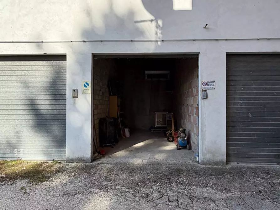 Immagine 34 di Appartamento in vendita  in Via Papa Giovanni XXIII 14 a Amandola