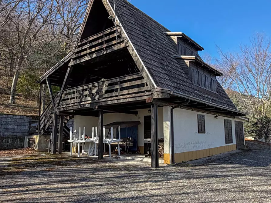 Immagine 2 di Villa in vendita  in San Liberato a San Ginesio