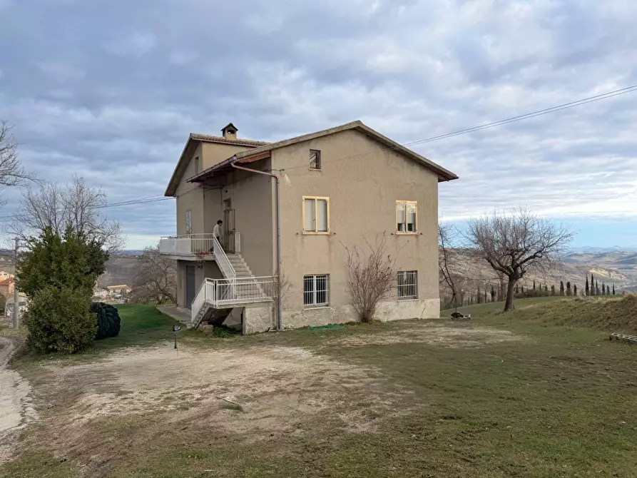 Immagine 1 di Casa indipendente in vendita  in Contrada San Venanzo a Monte San Martino