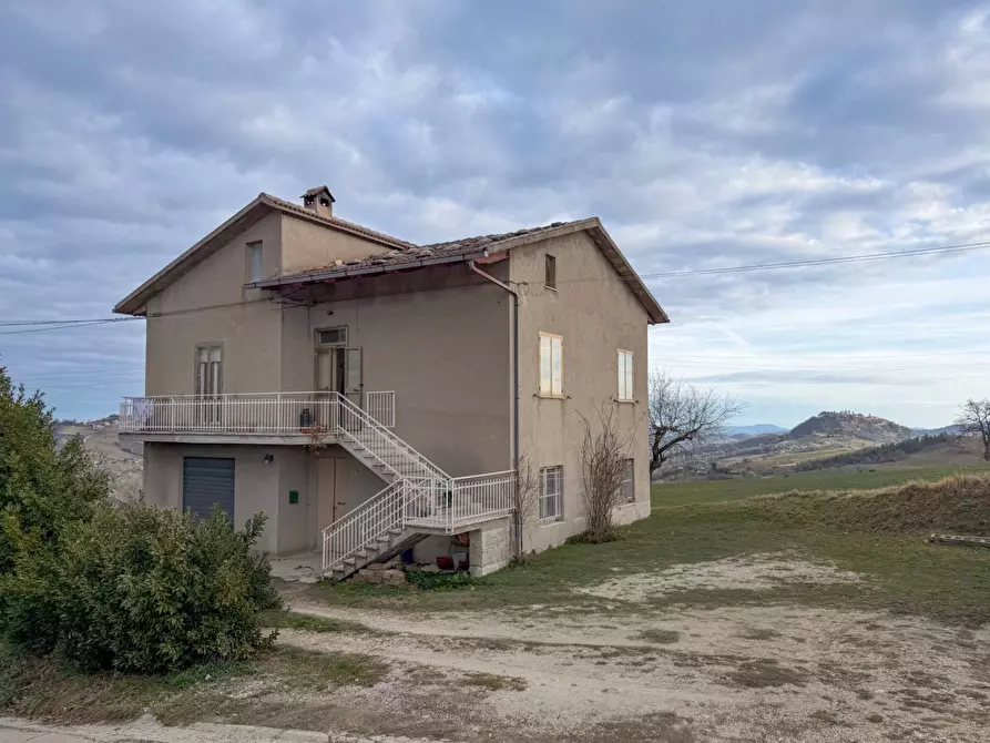 Immagine 4 di Casa indipendente in vendita  in Contrada San Venanzo a Monte San Martino