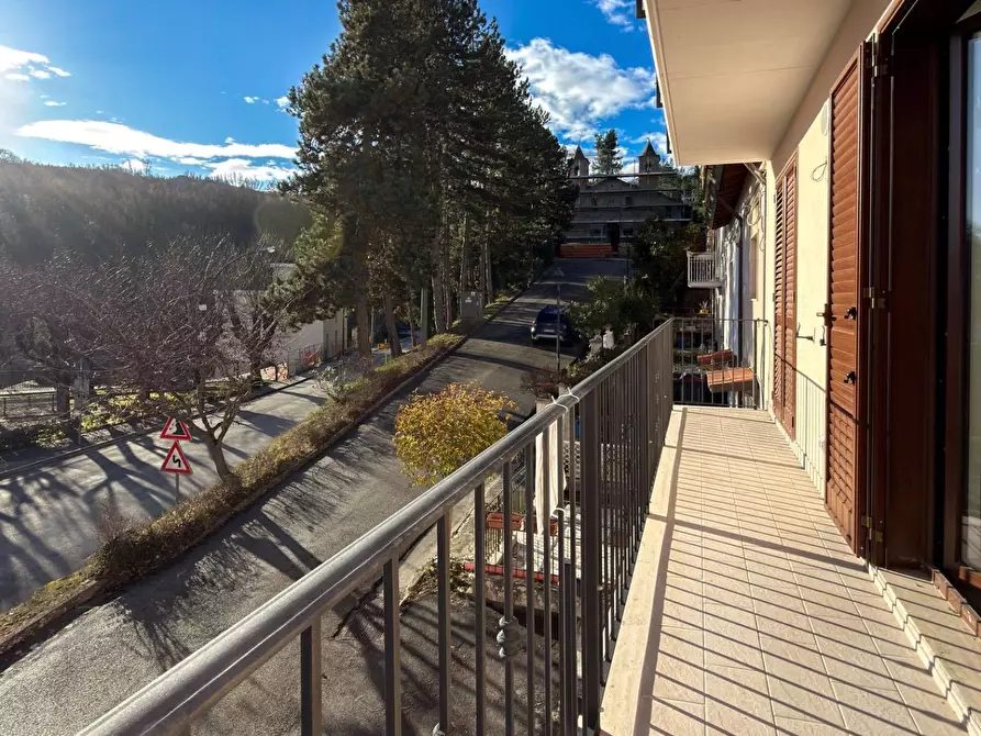 Immagine 19 di Appartamento in vendita  in VIA CICCOLINI 10 a Rotella