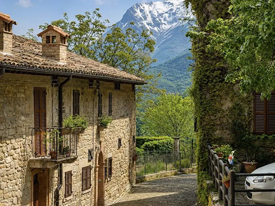 Immagine 3 di Appartamento in vendita  in Via Indipendenza 13 a Montemonaco