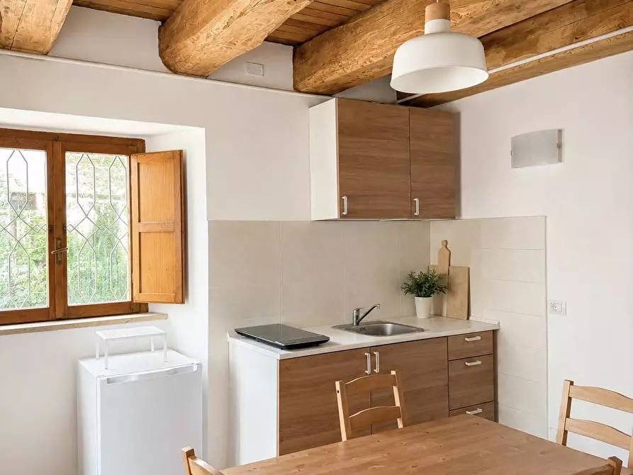 Immagine 11 di Appartamento in vendita  in Via Indipendenza 13 a Montemonaco