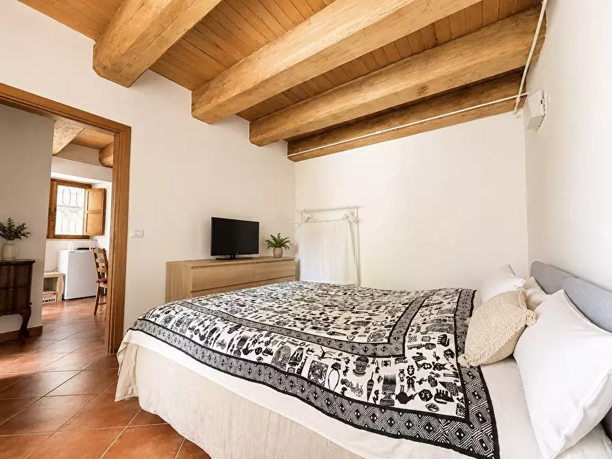 Immagine 15 di Appartamento in vendita  in Via Indipendenza 13 a Montemonaco