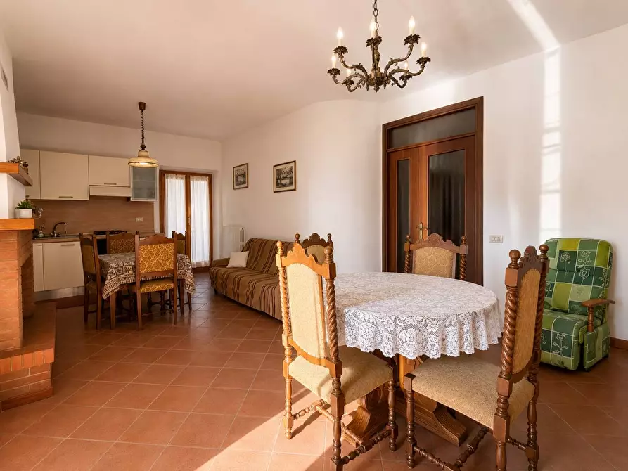 Immagine 10 di Casa indipendente in vendita  in Luogo di Sasso a Montefalcone Appennino