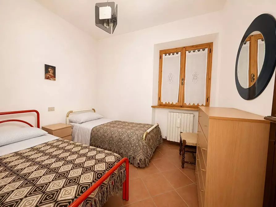 Immagine 12 di Casa indipendente in vendita  in Luogo di Sasso a Montefalcone Appennino