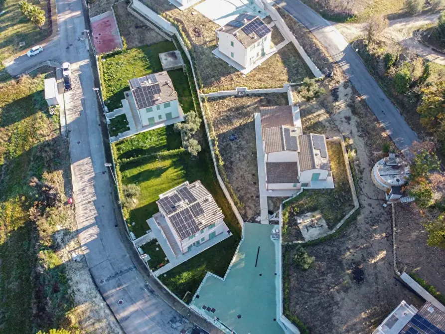 Immagine 9 di Villa in vendita  a Campofilone