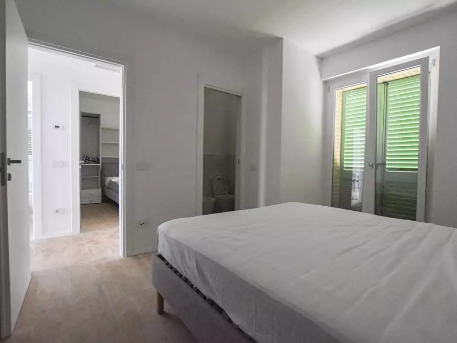 Immagine 21 di Villa in vendita  a Campofilone