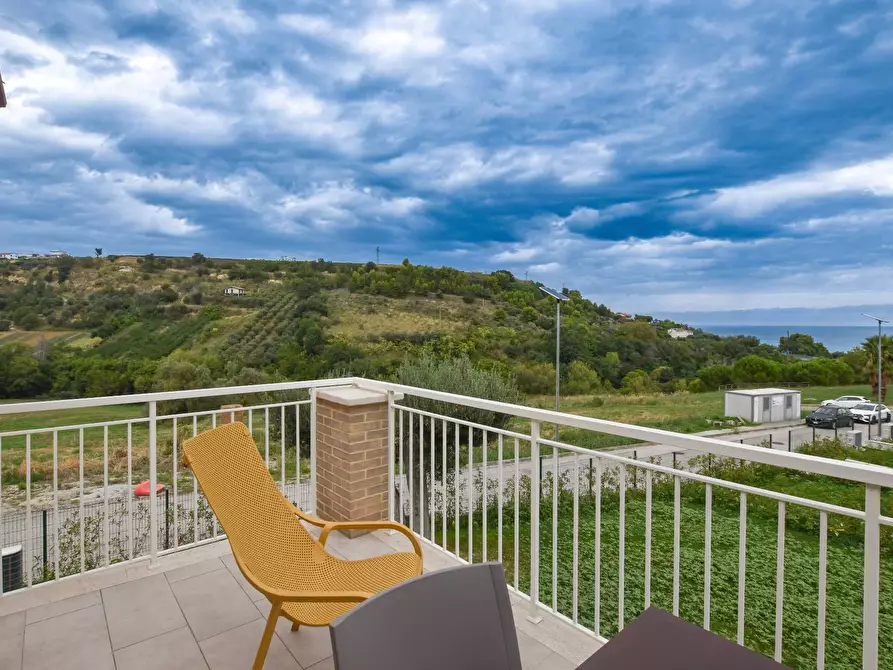 Immagine 27 di Villa in vendita  a Campofilone