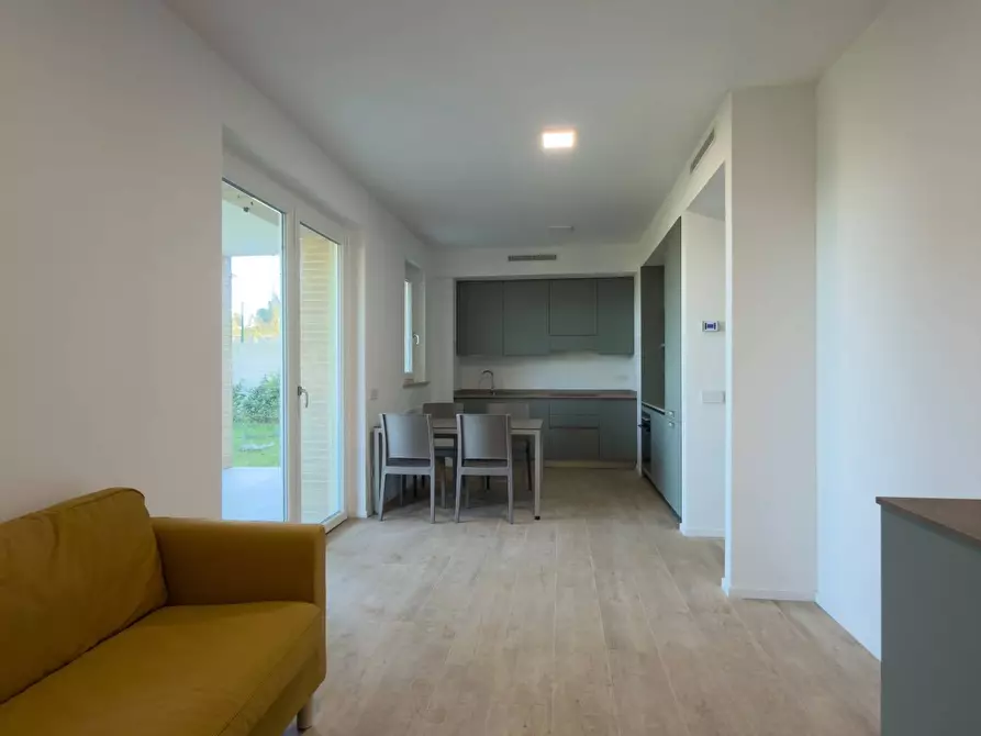 Immagine 29 di Villa in vendita  a Campofilone