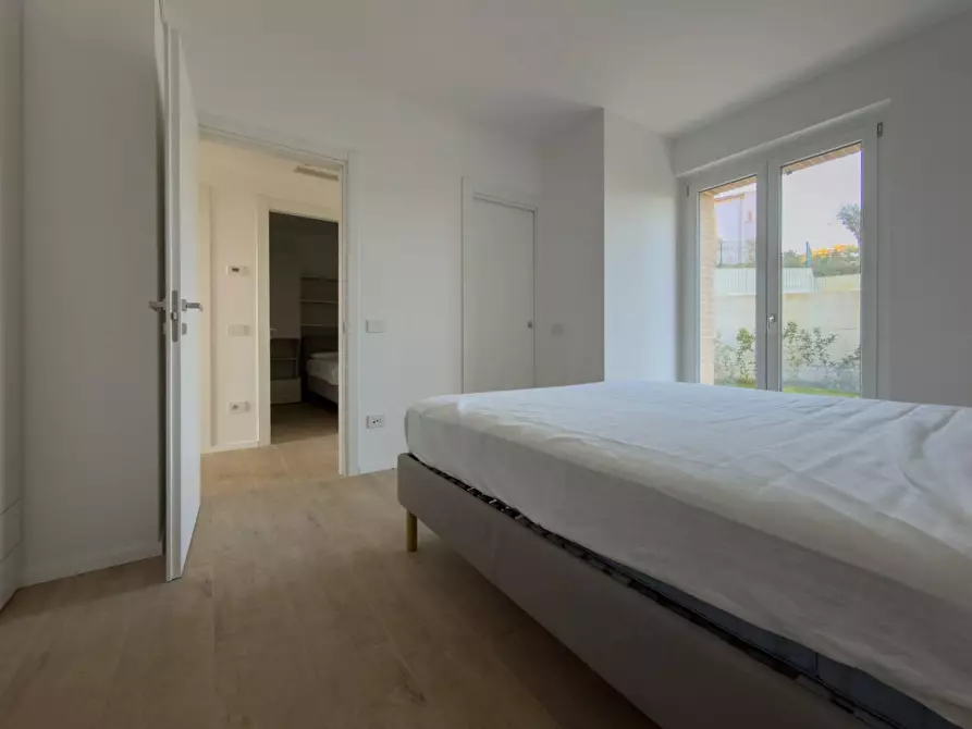 Immagine 37 di Villa in vendita  a Campofilone