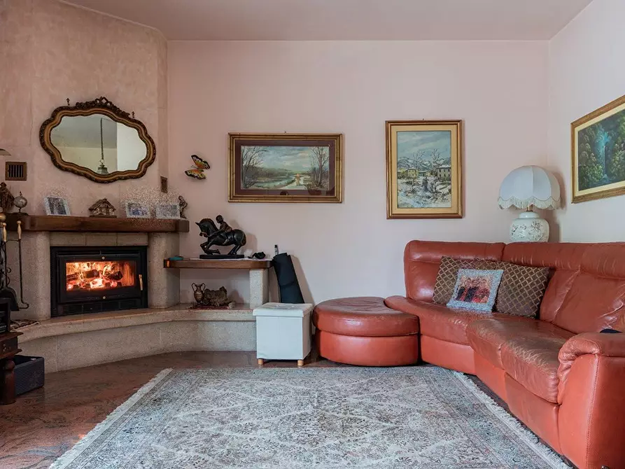 Immagine 1 di Villa in vendita  in Carlo Forlanini 15 a Busto Arsizio