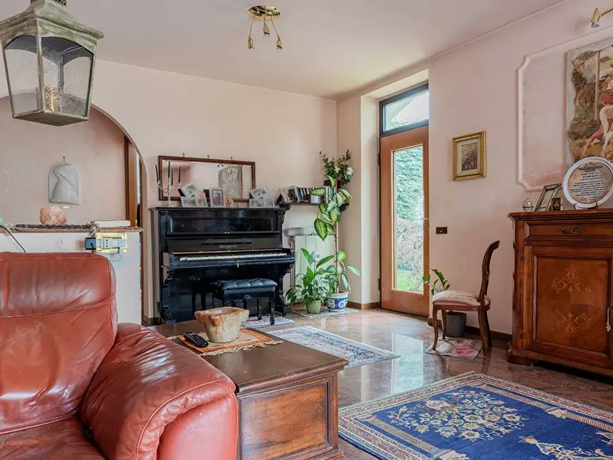 Immagine 5 di Villa in vendita  in Carlo Forlanini 15 a Busto Arsizio