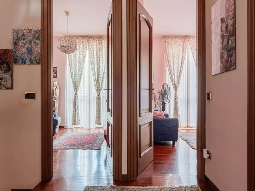 Immagine 17 di Villa in vendita  in Carlo Forlanini 15 a Busto Arsizio