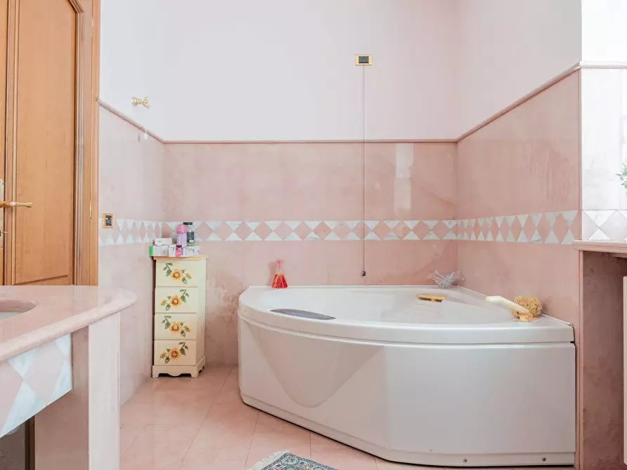 Immagine 20 di Villa in vendita  in Carlo Forlanini 15 a Busto Arsizio