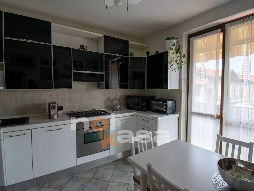 Immagine 10 di Appartamento in vendita  in via Mozart 39 a Arconate