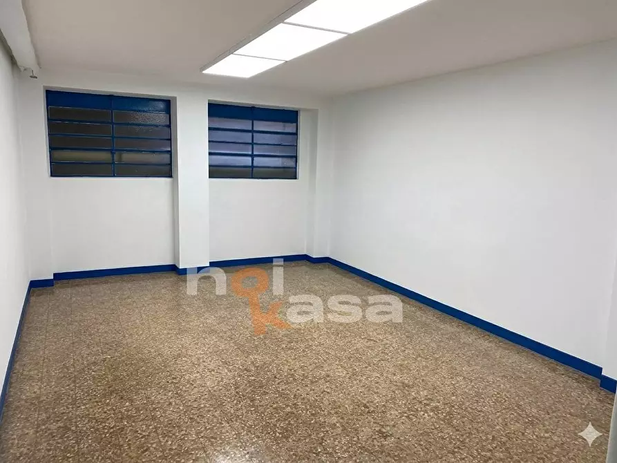 Immagine 5 di Locale commerciale in vendita  in via Marsala 9b a Busto Arsizio