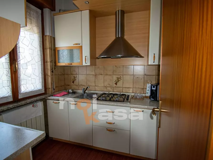 Immagine 9 di Villa in vendita  in via delle pellizzine 5 a Arconate
