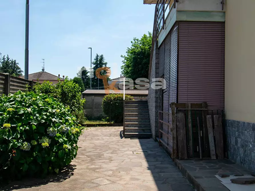 Immagine 45 di Villa in vendita  in via delle pellizzine 5 a Arconate