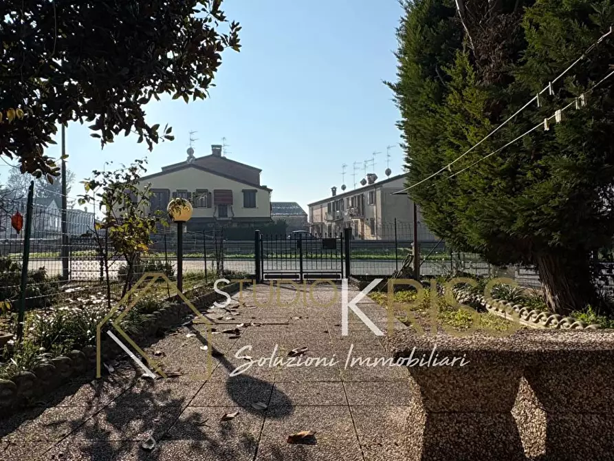 Immagine 2 di Villetta a schiera in vendita  in Via Conca a Ferrara