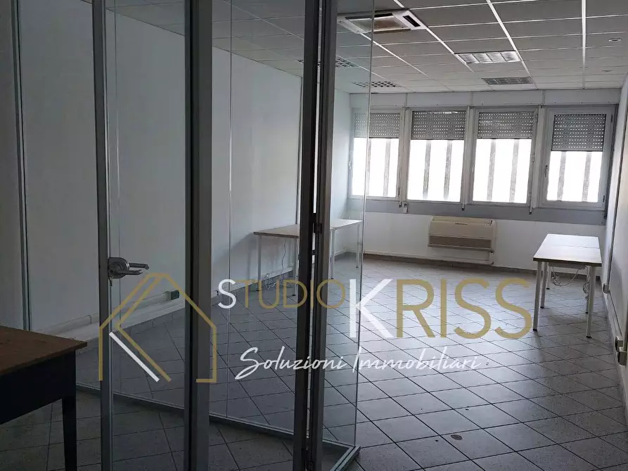 Immagine 4 di Ufficio in vendita  in Via Del Commercio a Ferrara