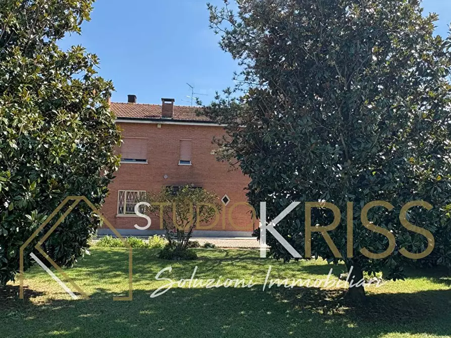 Immagine 1 di Casa indipendente in vendita  in Via Quercia a Ferrara