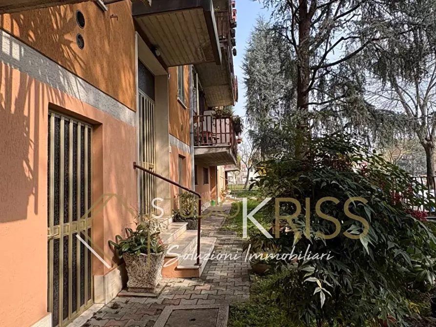 Immagine 1 di Appartamento in vendita  in via fogazzaro a Ferrara