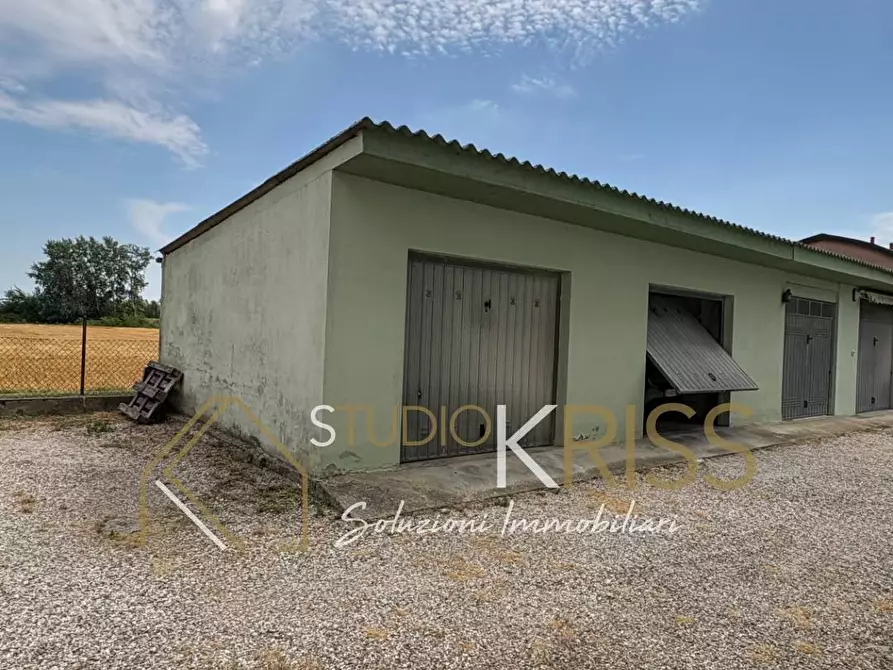 Immagine 24 di Appartamento in vendita  in Via Del Vescovo a Ferrara
