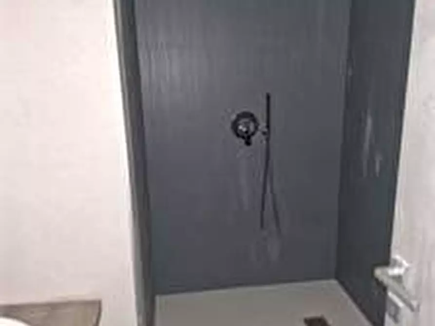 Immagine 4 di Appartamento in vendita  in Via Domenico Rossetti 84 a Trieste