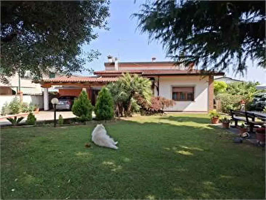 Immagine 3 di Casa indipendente in vendita  in Via Brigata Osoppo a Cormons