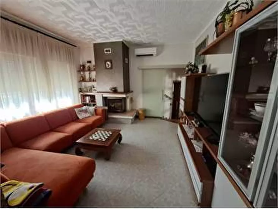 Immagine 19 di Casa indipendente in vendita  in Via Brigata Osoppo a Cormons