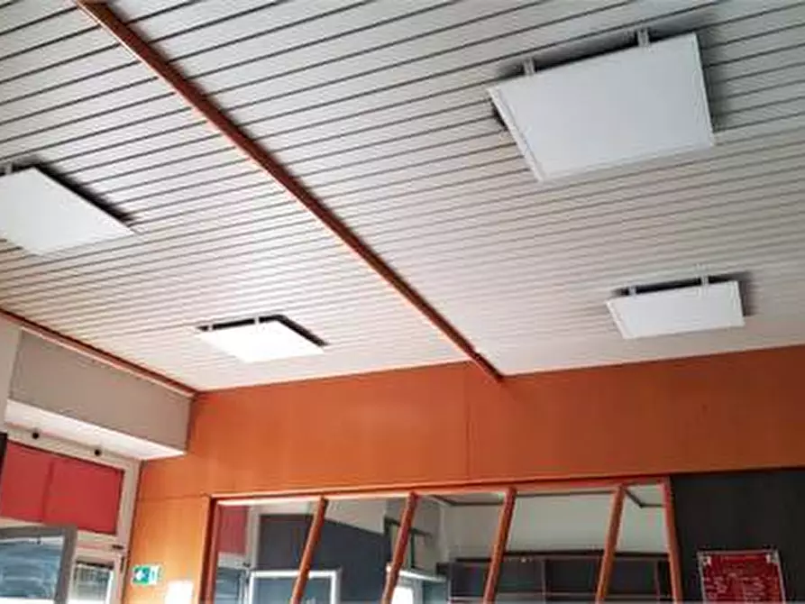 Immagine 3 di Locale commerciale   in Via Giulia 26 a Trieste