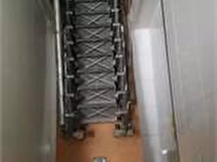 Immagine 5 di Locale commerciale   in Via Giulia 26 a Trieste