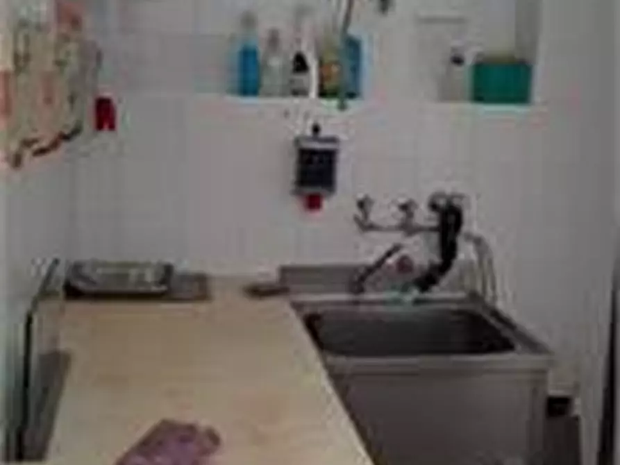 Immagine 6 di Locale commerciale   in Via Giulia 26 a Trieste