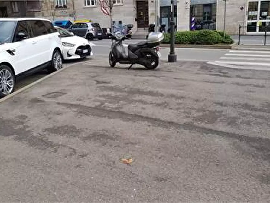 Immagine 8 di Locale commerciale   in Via Giulia 26 a Trieste